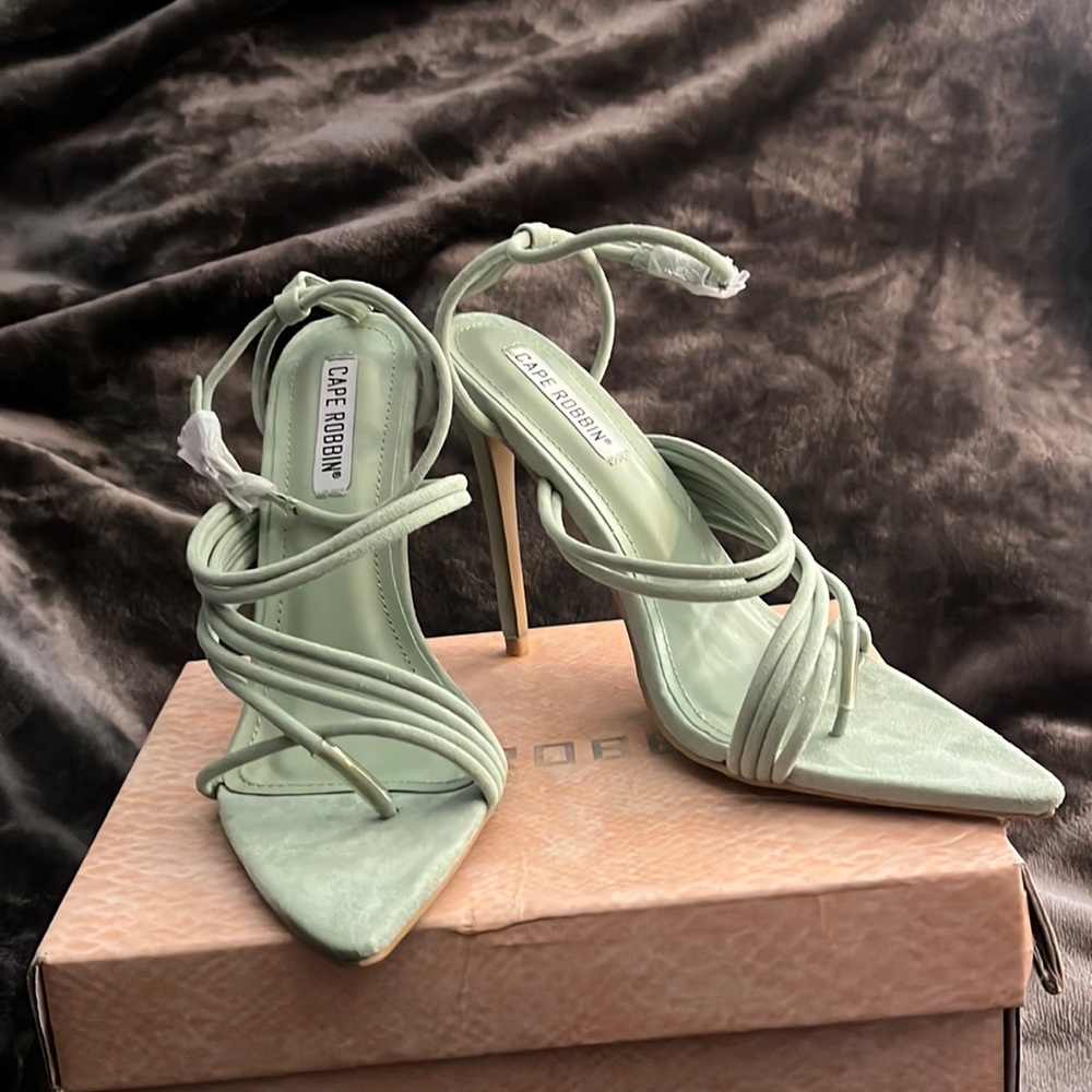 SUMMER 💚 HEELS